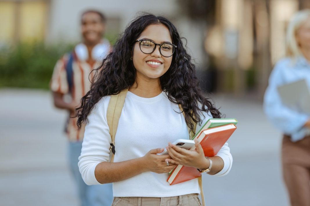 Herzing University Launches Online Bachelor of Social Work