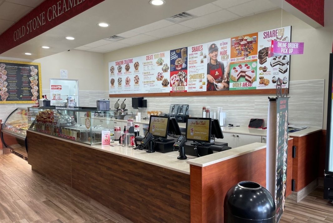 Cold Stone Creamery Opens in Harvey
