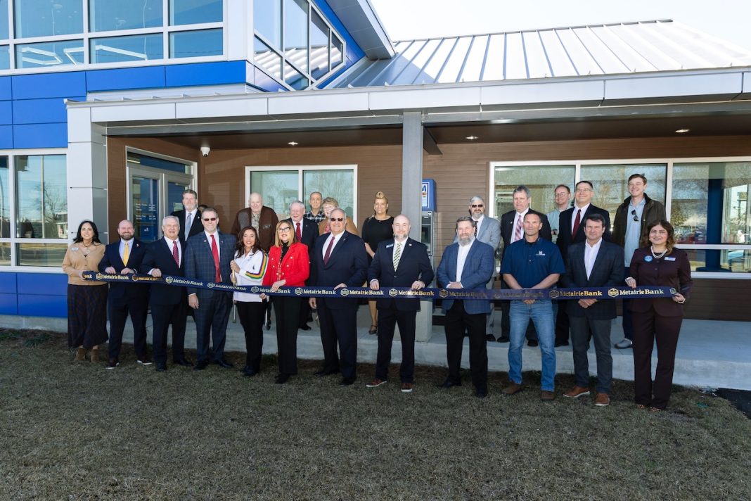 Metairie Bank Celebrates Renovated Branch