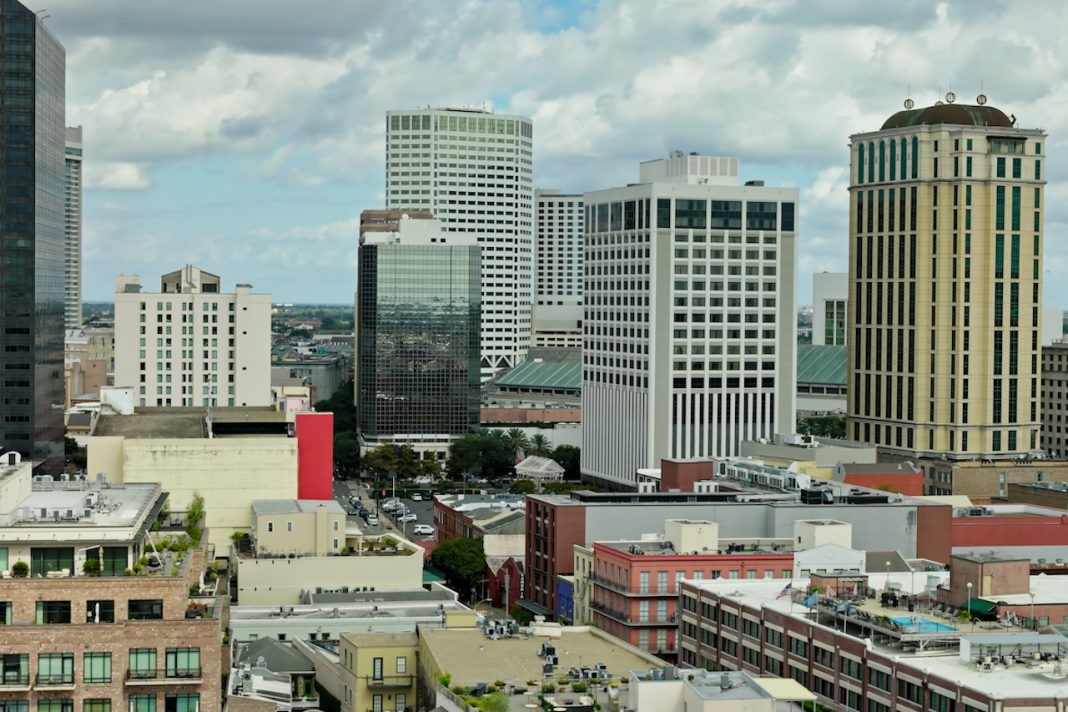 Biz Survey Shows Rising Confidence Under Moreno